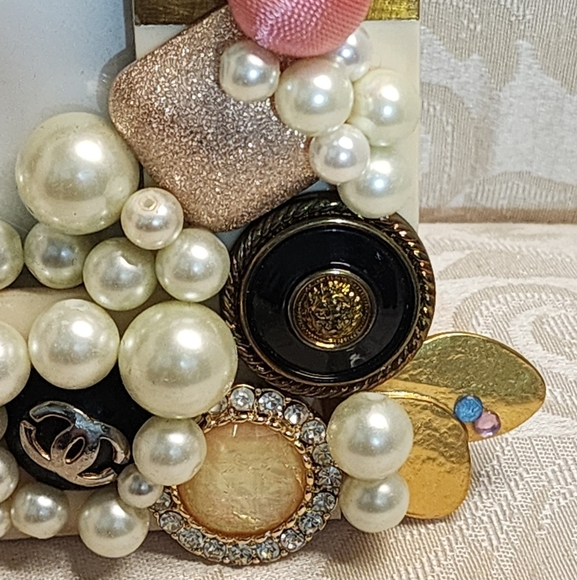 One of a Kind Vintage Style Pearl and Jewel Photo Frame Bold Statement Decor - Picture 8 of 16